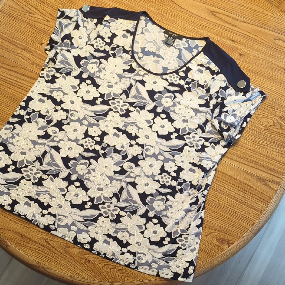 Liz McCoy Woman's Floral Lace Navy And White Blouse